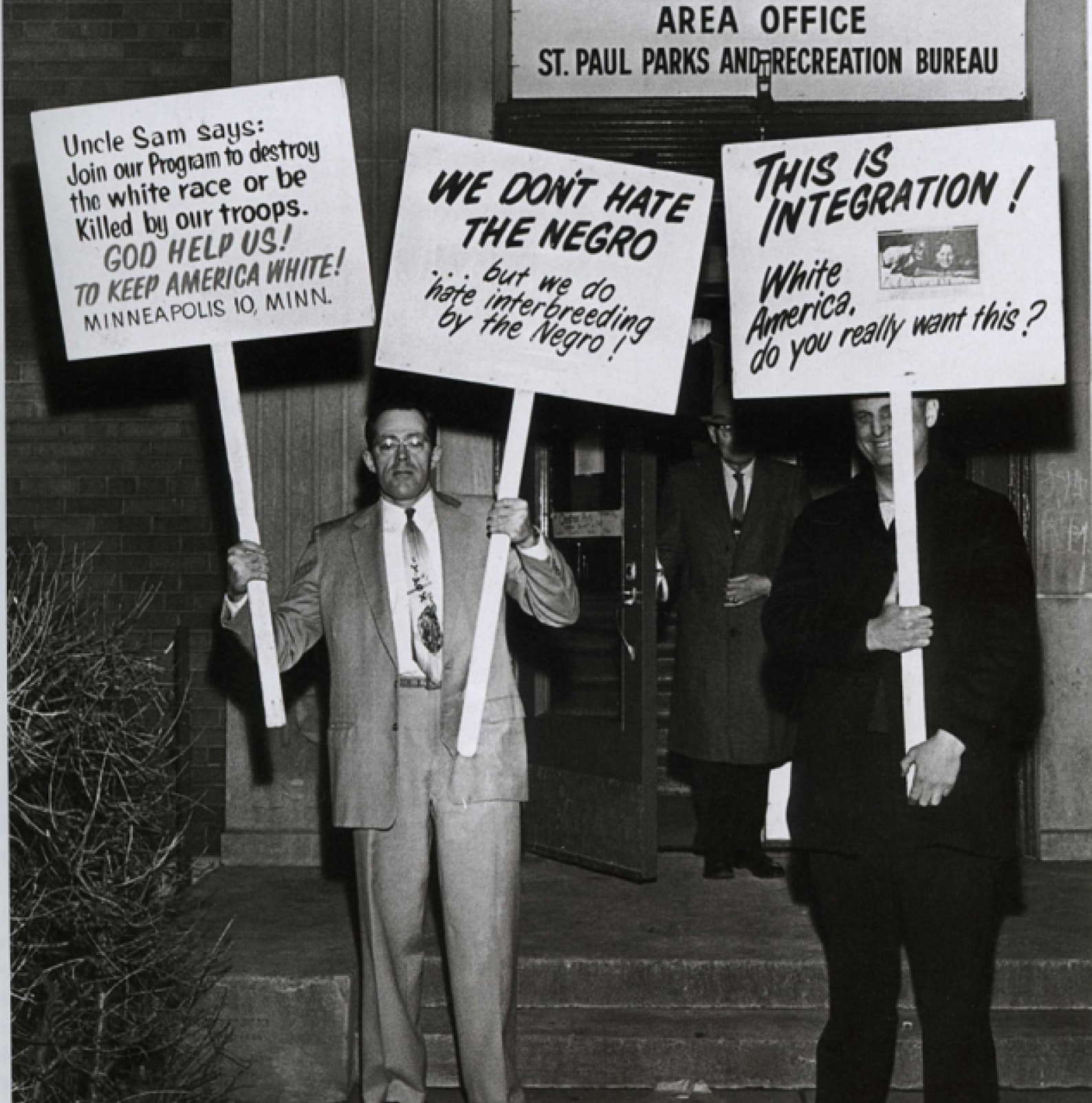 White people protesting integrated housing